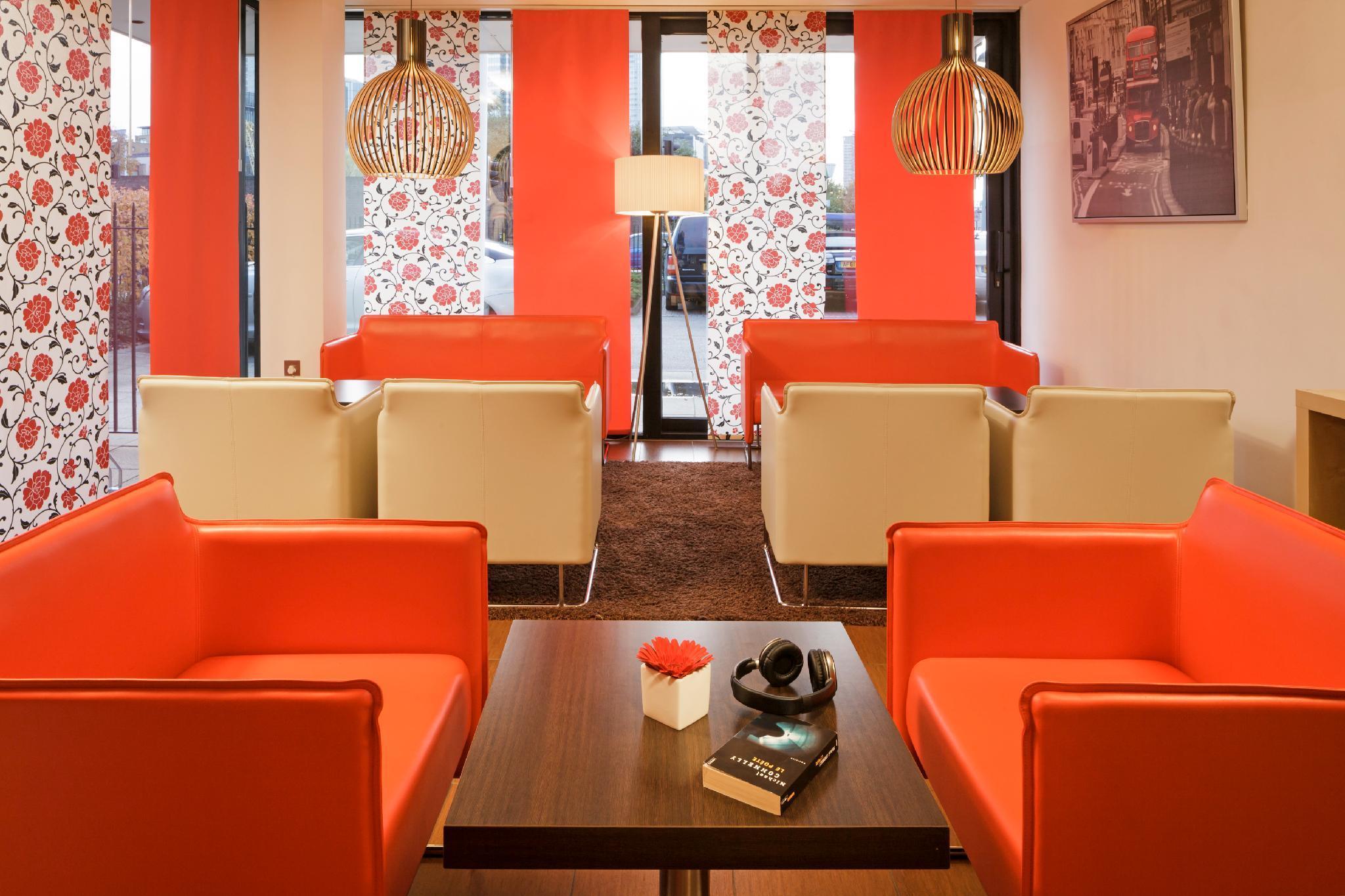 Ibis London Docklands Canary Wharf Bagian luar foto
