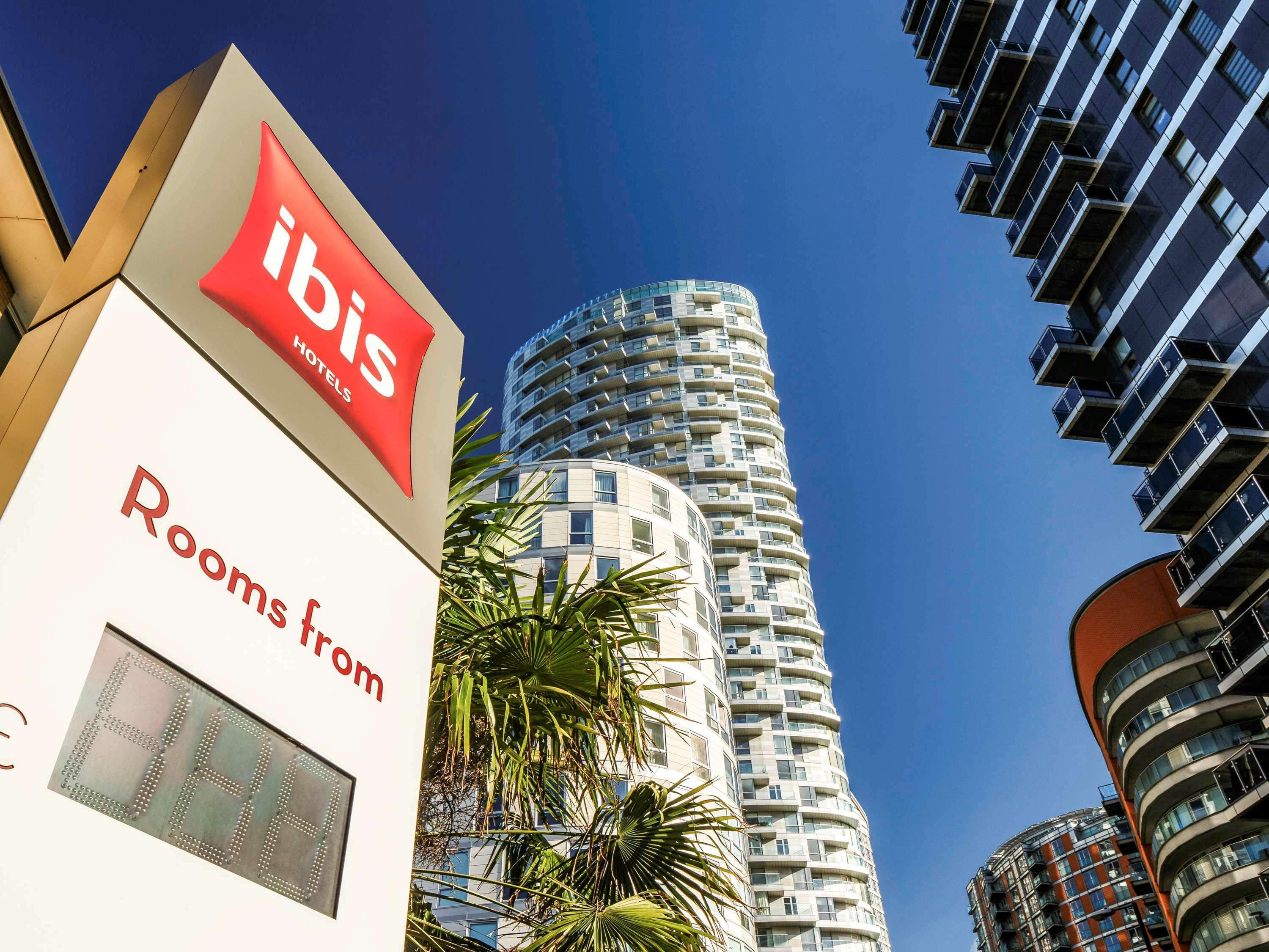 Ibis London Docklands Canary Wharf Bagian luar foto