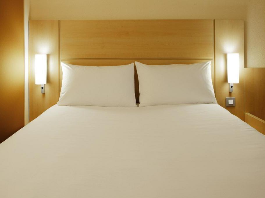 Ibis London Docklands Canary Wharf Bagian luar foto