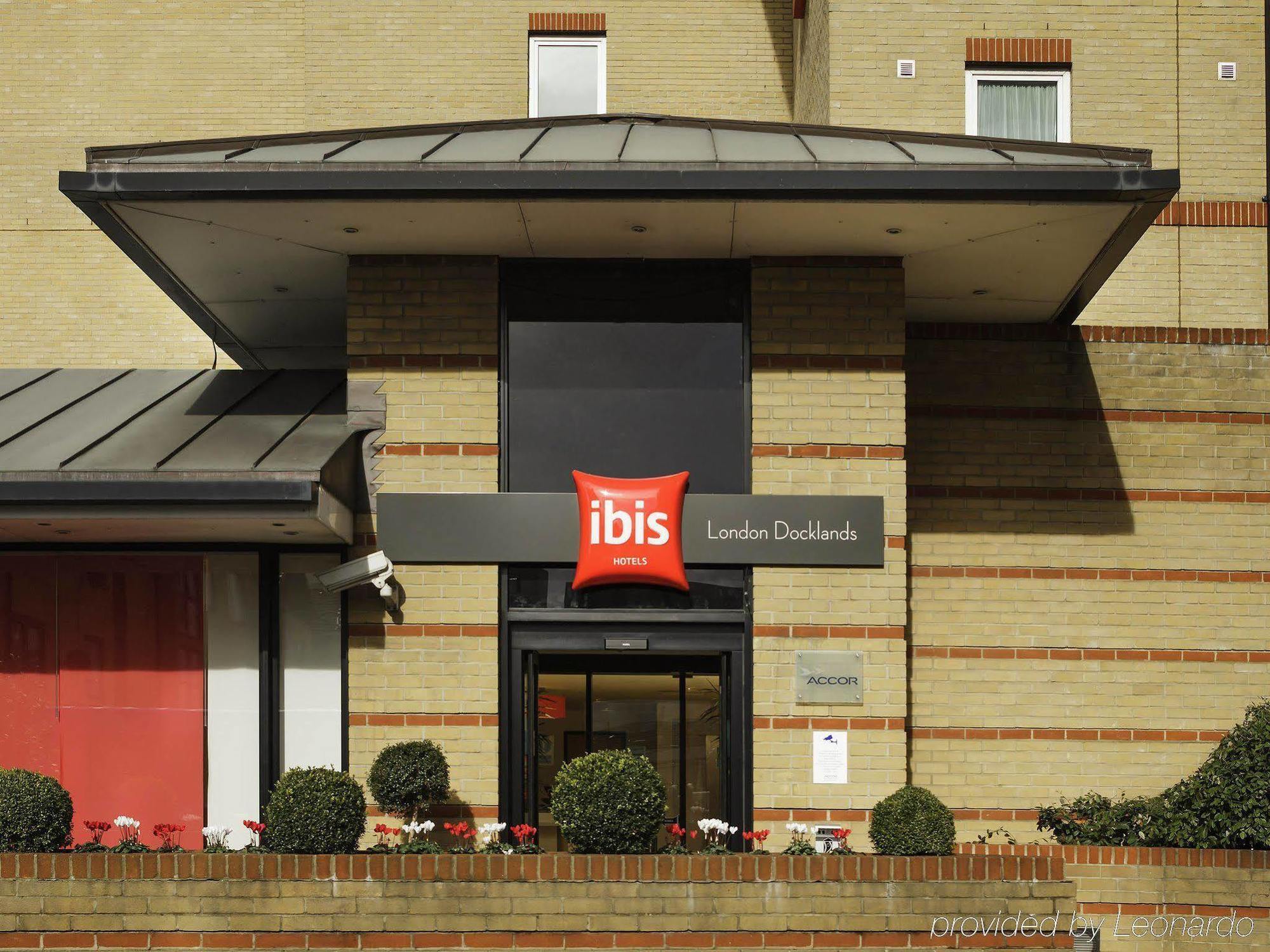 Ibis London Docklands Canary Wharf Bagian luar foto